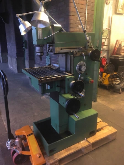Infratirea FUS22 VB Fräsmaschine